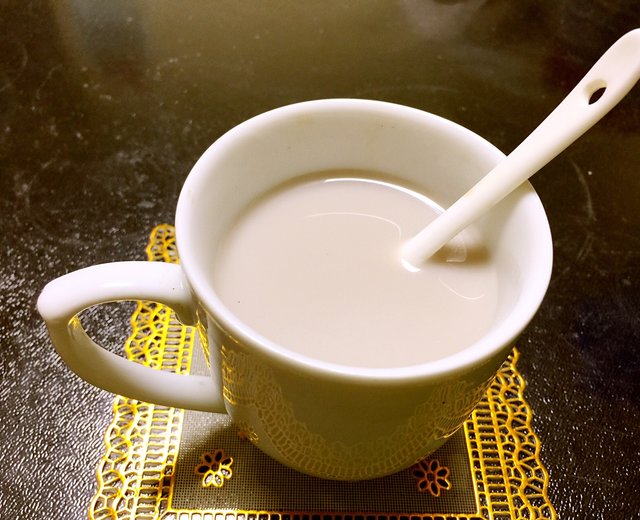 炼乳奶茶