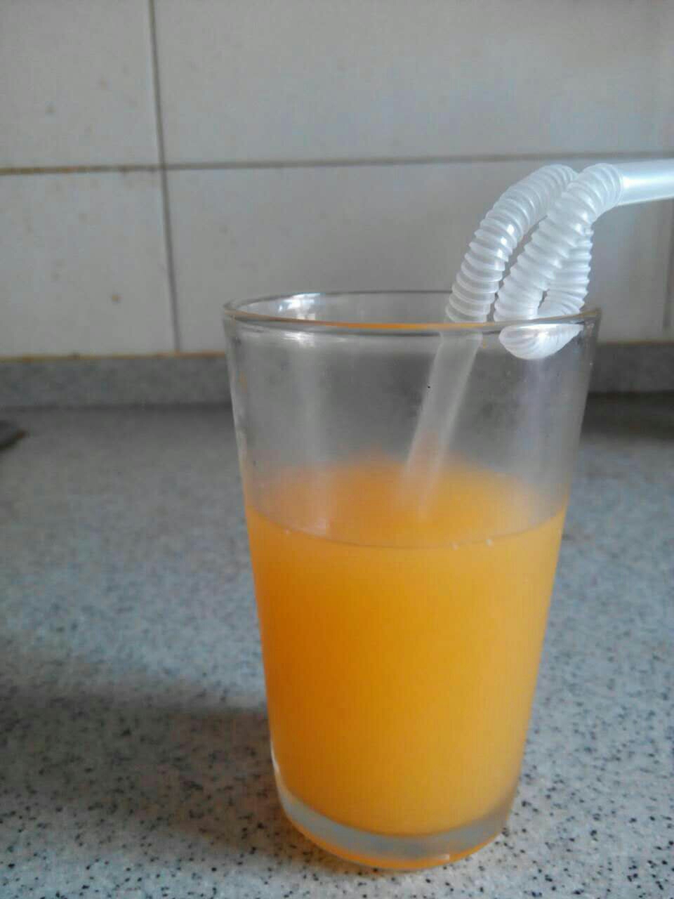 冰凉橘汁