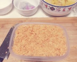 肉松沙拉盒子