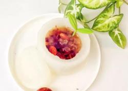 宝宝辅食:萝卜红枣盅—止咳润喉还补铁,暖暖的,连盅带汤汁全部吃光光12M