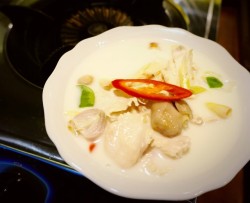 泰式浓香椰汁鸡汤