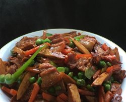 香干焖五花肉