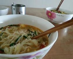 一口浓香鸡蛋面