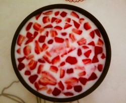 超简单的草莓酸奶冰