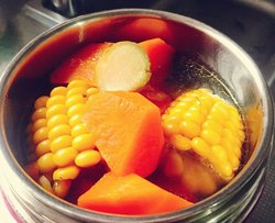 玉米排骨汤