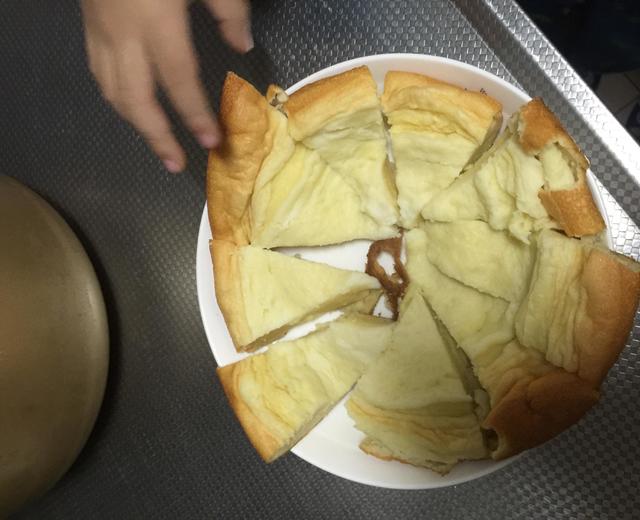电饭锅做蛋糕,怎么成这样,有人知道为什么吗