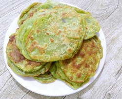 菠菜汁版绿色春饼