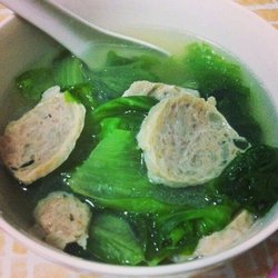 生菜牛肉丸汤