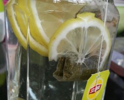 夏日清爽饮品:茉莉花柠檬茶