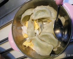 宝宝三文鱼水饺