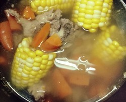 宿舍版玉米排骨汤