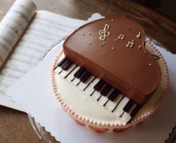 钢琴慕斯蛋糕我心鸣奏的旋律