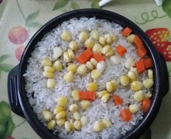 美味的石锅米饭