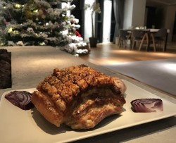 圣诞烤猪肉-挪威圣诞节