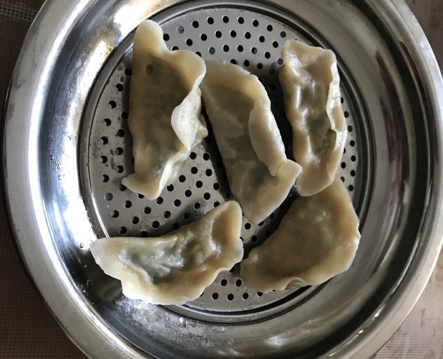 适合寒性体质的韭菜羊肉饺子