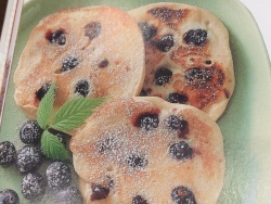 综合莓果煎饼 pancake