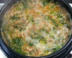 韩式猪脊骨酱汤