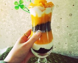 芒果酸奶创意杯