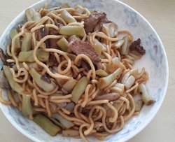 豆角闷面