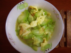 西葫芦炒鸡蛋