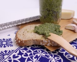 最传统的罗勒青酱pesto