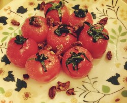 番茄脆菇核桃沙拉