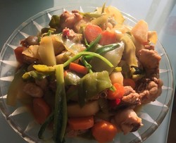 三蔬鸡腿