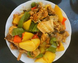 土豆烧鸡块