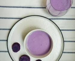 香糯糯的紫薯牛奶