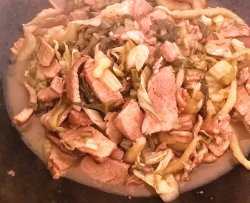 酸菜炖卤肉