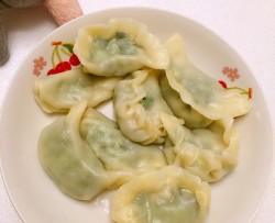 小白菜蚬子肉水饺