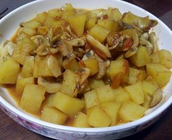 土豆西红柿炖口蘑