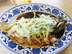清蒸鲈鱼