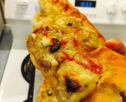 快手意式pizza-口蘑意式香肠黑橄榄