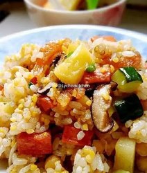 黄金菠萝炒饭