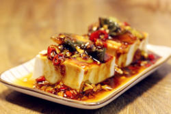 皮蛋豆腐