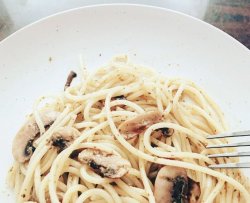 青酱蘑菇意面·Pesto spaghetti