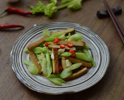 芹菜炒香干