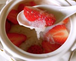 草莓牛奶燕窝