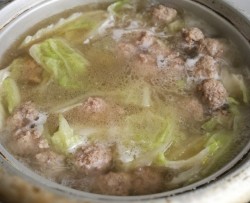 新疆羊肉丸子汤