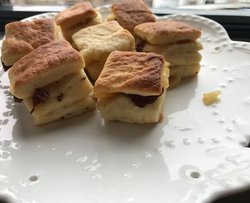 苹果肉桂小面包