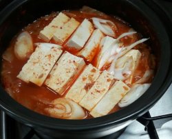 韩国金枪鱼辣白菜汤참치김치찌개