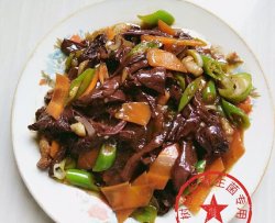 野生菌红蘑炒肉