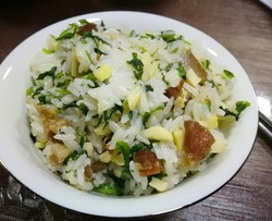 荠菜腊肉菜饭