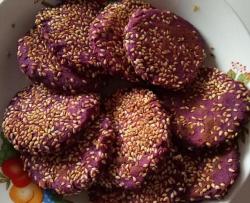 紫薯芝麻糯米饼