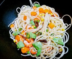 游鱼菜谱:意大利海鲜蔬菜面