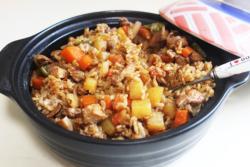 宫爆鸡丁煲仔饭