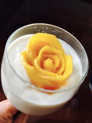 芒果花酸奶