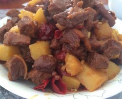 新疆风味的土豆烧牛肉