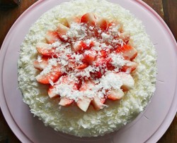 草莓雪域牛乳芝士蛋糕